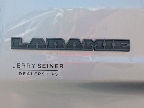 Used 2020 RAM 1500 Laramie AWD/4WD image 14