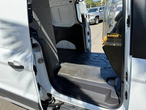 Used 2017 Ford Transit Connect XL FWD image 11