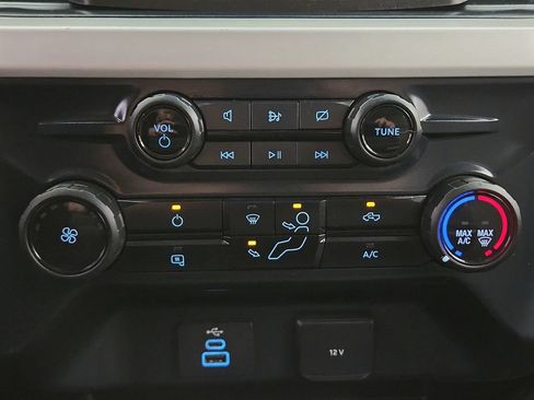 Used 2023 Ford F250 XL w/ STX Appearance Package AWD/4WD image 17