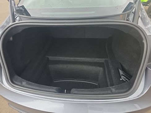 Used 2025 Tesla Model 3 RWD image 11