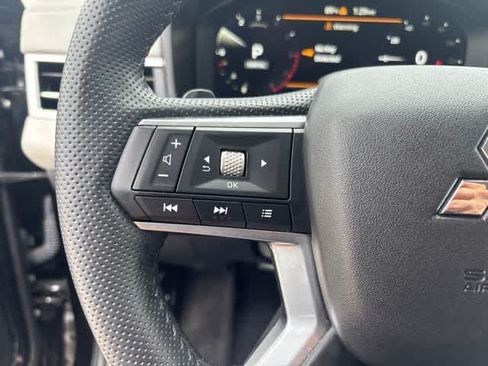 Used 2025 Mitsubishi Outlander SE FWD image 11