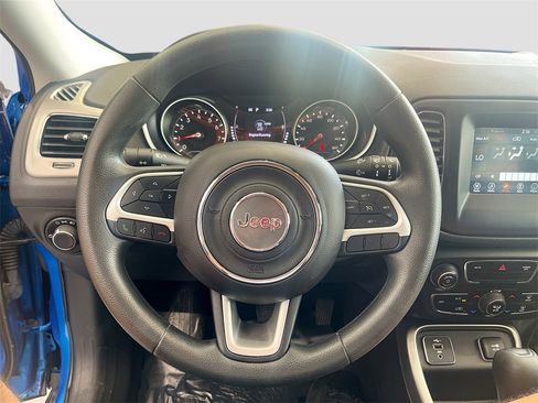 Used 2021 Jeep Compass Sport image 11