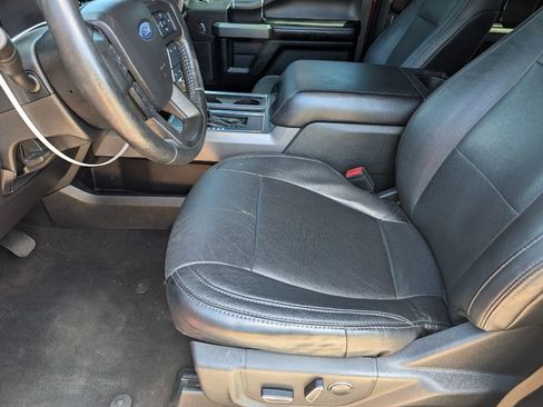 Used 2018 Ford F150 XLT w/ Equipment Group 302A Luxury AWD/4WD image 8