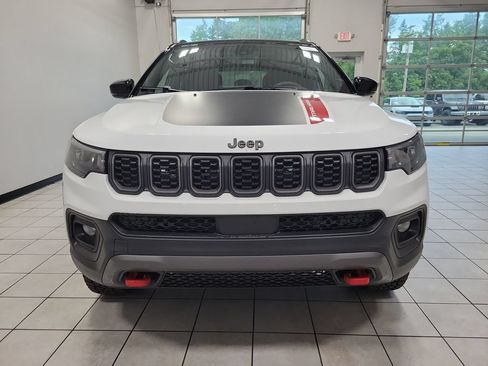New 2026 Jeep Compass Trailhawk w/ Sun, Sound & Navigation Group AWD/4WD image 2