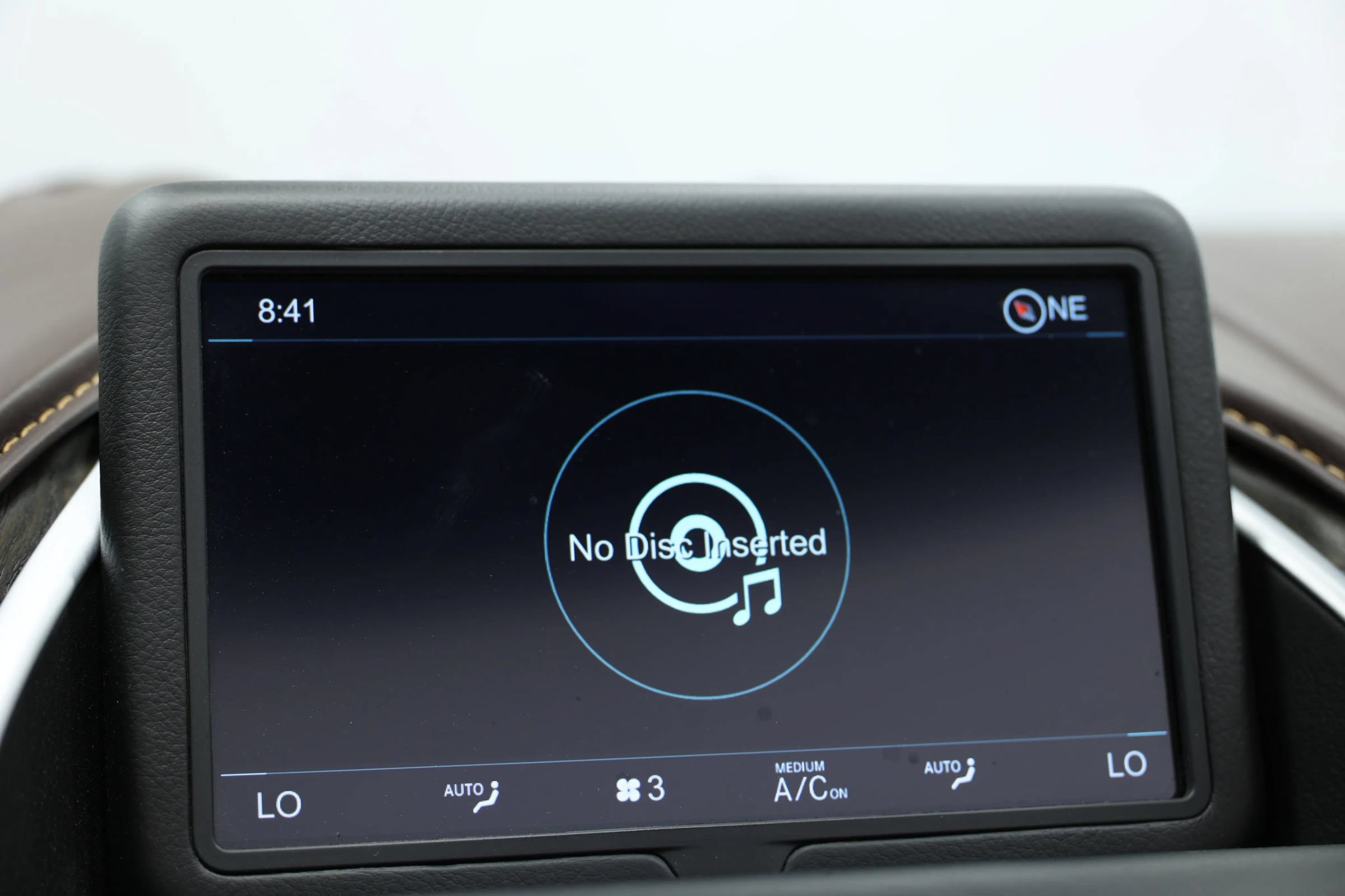 Used 2019 Aston Martin DB11 Volante RWD image 38