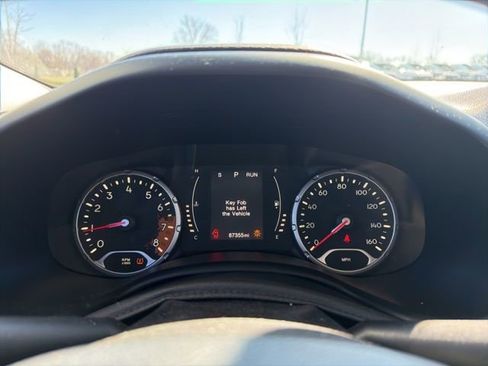 Used 2016 Jeep Renegade Latitude image 35