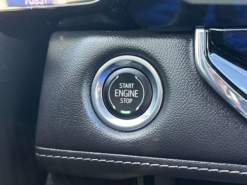 Used 2023 Chevrolet Colorado LT w/ LT Convenience Package III image 33