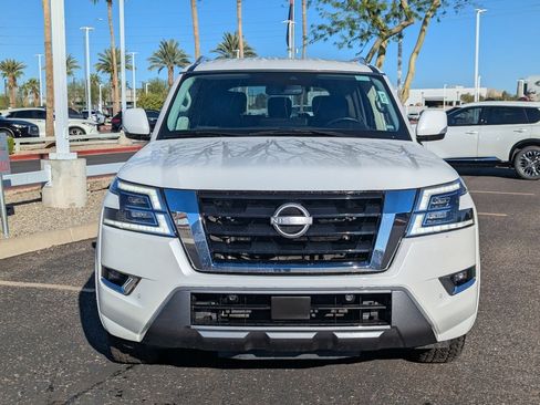 Certified 2024 Nissan Armada SV image 9