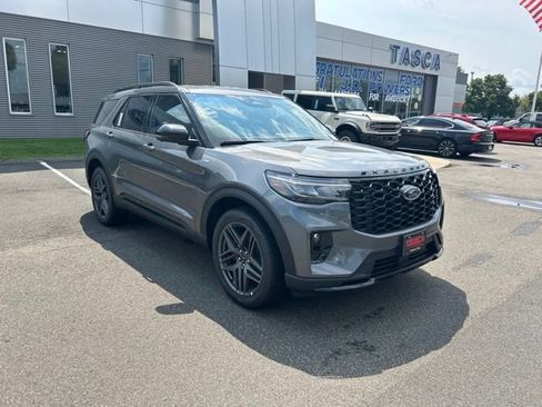 New 2026 Ford Explorer ST-Line w/ ST-Line Street Pack AWD/4WD image 1
