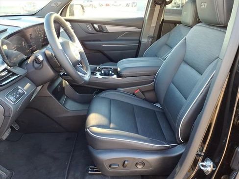 New 2026 Buick Enclave Sport Touring w/ Power Package image 5