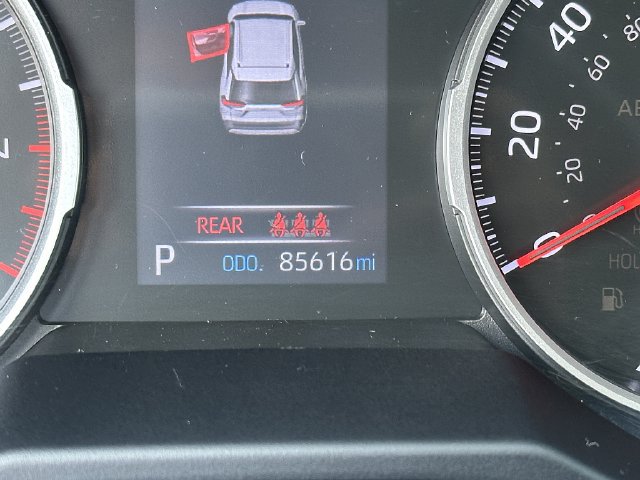 Used 2021 Toyota RAV4 XLE Premium FWD image 24