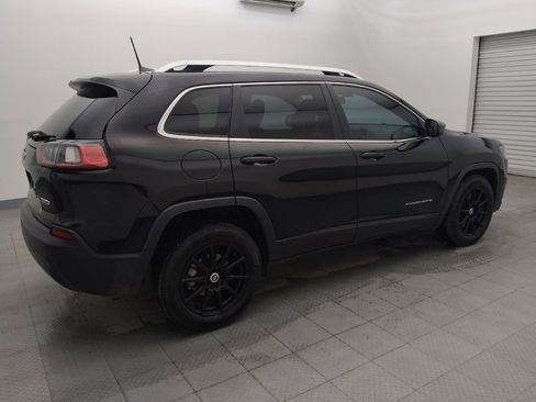 Used 2019 Jeep Cherokee Latitude w/ Popular Appearance Group image 10