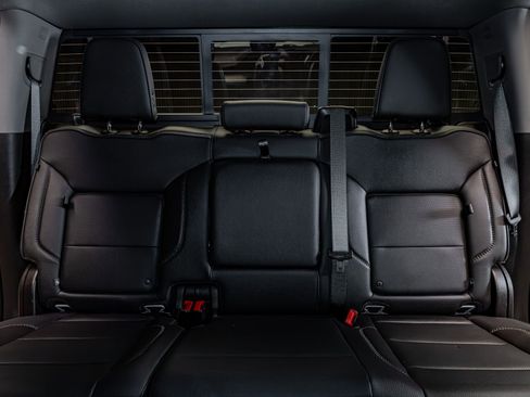 Used 2025 GMC Sierra 3500 Denali w/ Denali Reserve Package image 27