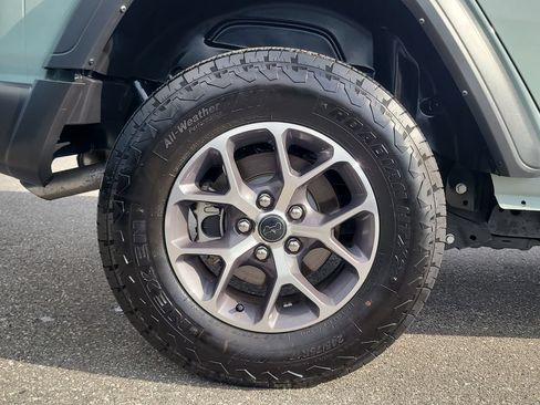 Used 2024 Jeep Wrangler Unlimited Sport AWD/4WD image 6
