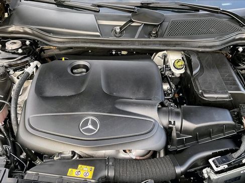 Used 2019 Mercedes-Benz GLA 250 image 10