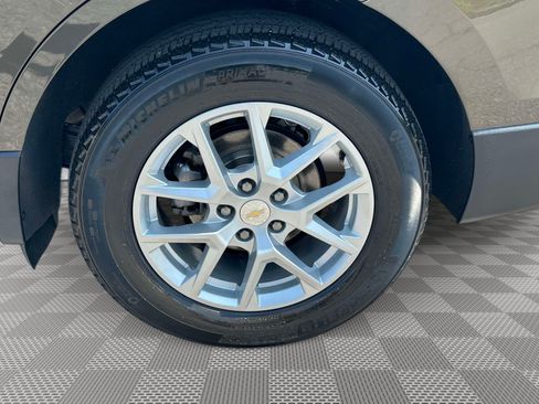 Used 2023 Chevrolet Equinox LT FWD image 33