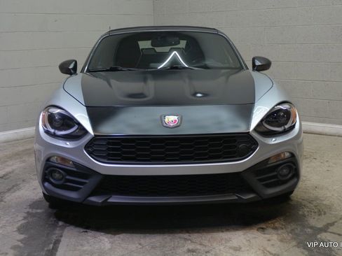 Used 2018 FIAT 124 Spider Abarth w/ Convenience Group image 9
