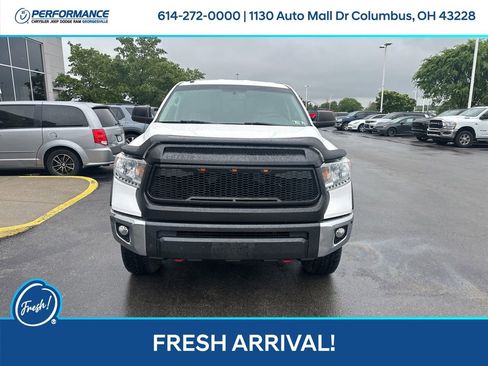 Used 2017 Toyota Tundra SR5 w/ TRD Off Road Package AWD/4WD image 9