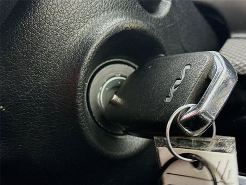 Used 2023 Kia Sportage LX image 13