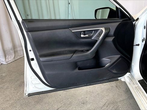 Used 2016 Nissan Altima 2.5 S w/ Power Driver Seat Package image 21