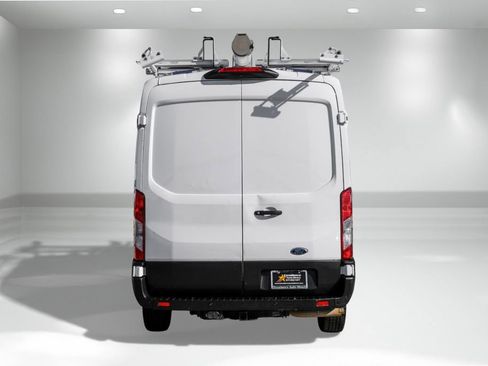 Used 2023 Ford Transit 250 Medium Roof AWD image 7