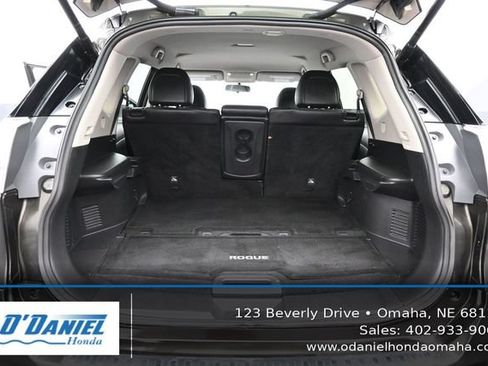 Used 2015 Nissan Rogue SL AWD/4WD image 36