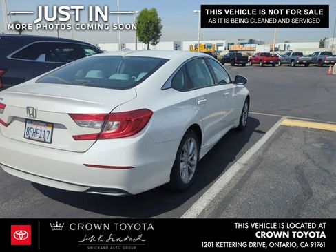 Used 2018 Honda Accord LX image 2