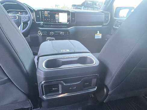New 2026 GMC Sierra 1500 Elevation image 31