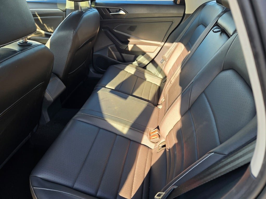 Used 2024 Volkswagen Jetta SE FWD image 13