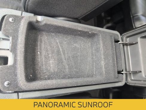 Used 2020 Jeep Grand Cherokee Limited w/ Luxury Group II image 24