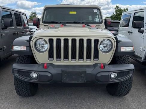 Used 2022 Jeep Wrangler Unlimited Rubicon w/ Cold Weather Group AWD/4WD image 9