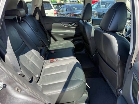 Used 2016 Nissan Rogue SL w/ SL Premium Package AWD/4WD image 15