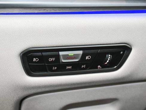 Used 2020 BMW X7 M50i AWD/4WD image 19