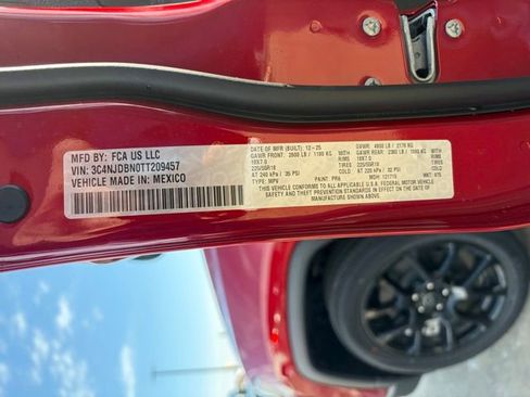 New 2026 Jeep Compass Latitude image 27