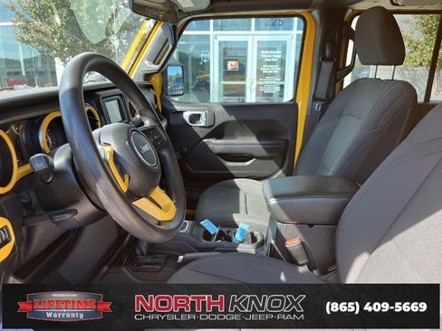 Used 2021 Jeep Wrangler Unlimited Sport image 3
