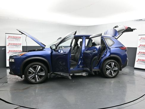 Used 2023 Nissan Rogue SL w/ SL Premium Package image 34