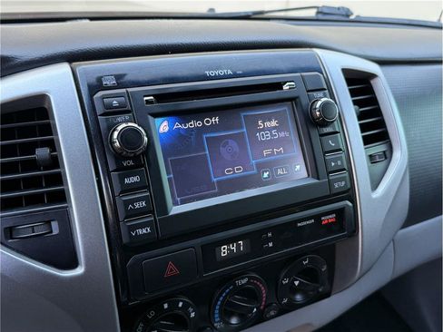 Used 2013 Toyota Tacoma PreRunner RWD image 15