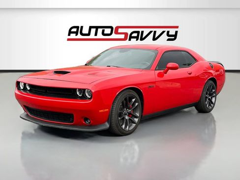 Used 2022 Dodge Challenger R/T Scat Pack RWD image 3