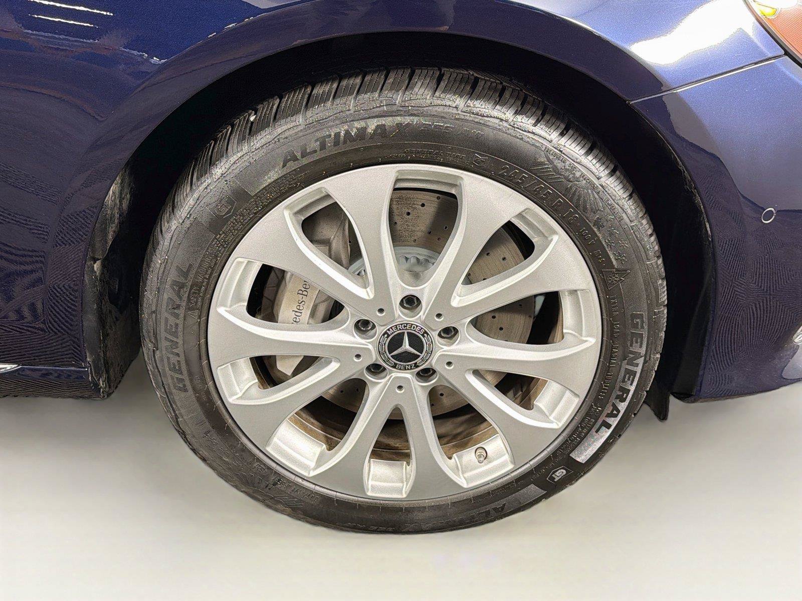 Used 2020 Mercedes-Benz E 450 4MATIC Sedan image 36