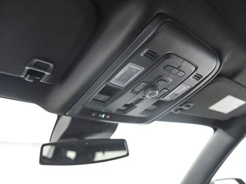 Used 2023 GMC Yukon Denali image 18