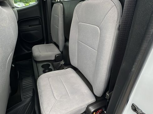 Used 2017 Chevrolet Colorado W/T w/ WT Convenience Package AWD/4WD image 16