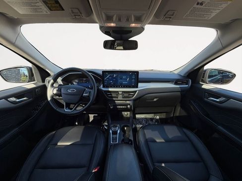 Used 2025 Ford Escape Platinum AWD/4WD image 11