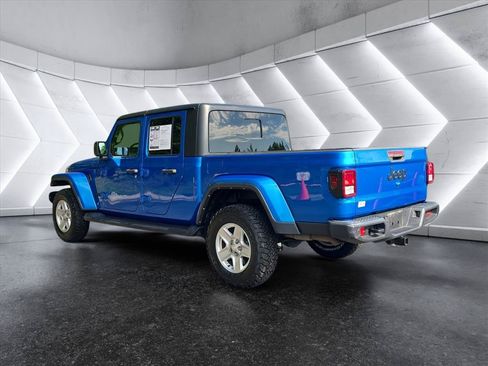 Used 2022 Jeep Gladiator Sport AWD/4WD image 3