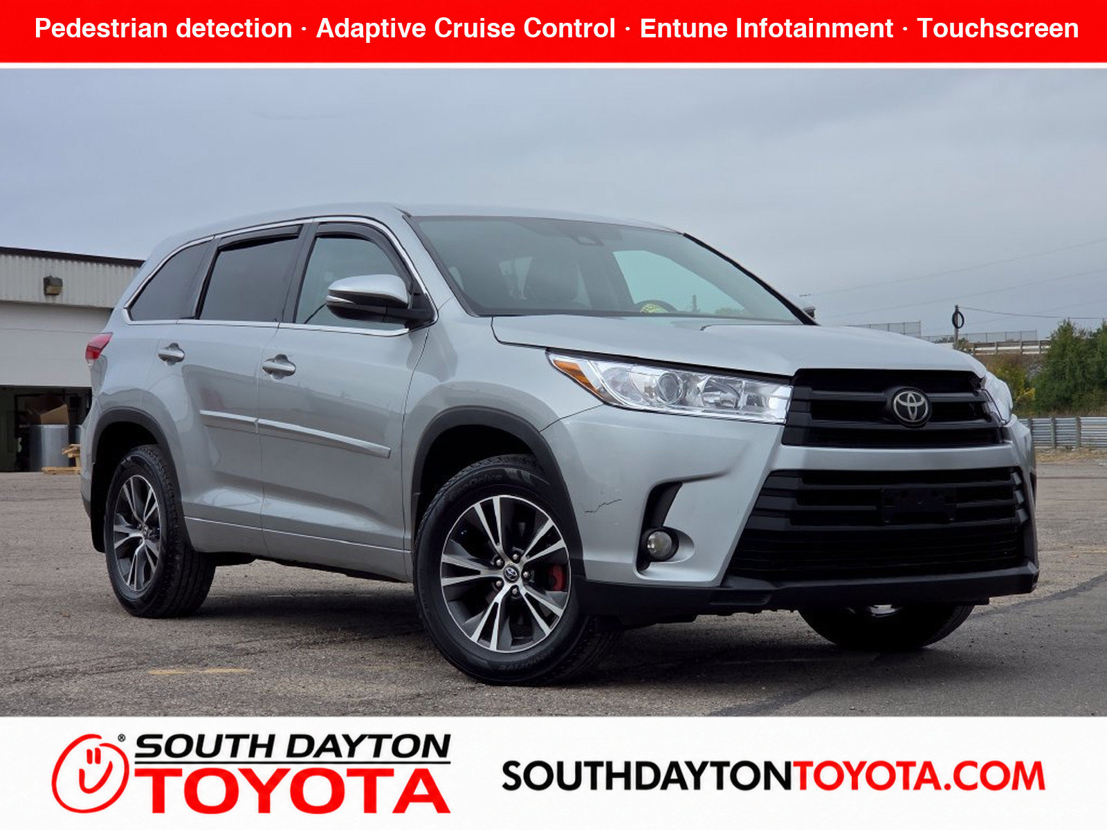 Used 2017 Toyota Highlander Plus AWD/4WD image 1