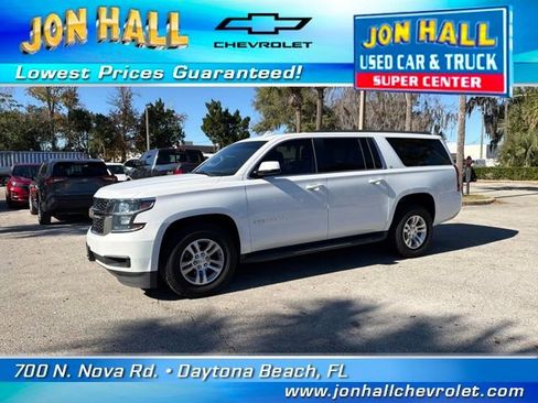 Used 2018 Chevrolet Suburban LT image 3