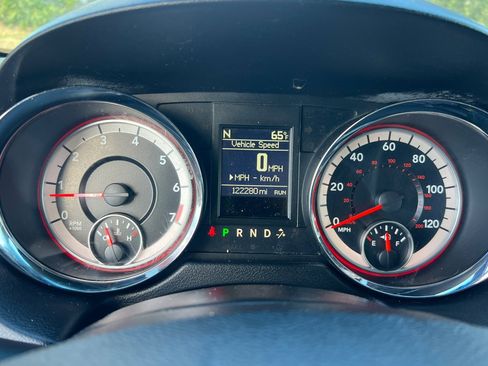 Used 2017 Dodge Grand Caravan GT image 22