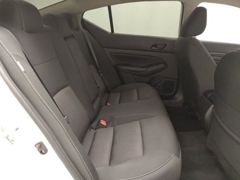 Used 2024 Nissan Altima 2.5 SV w/ SV Premium Package FWD image 19