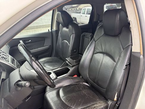Used 2009 GMC Acadia SLT AWD/4WD image 16