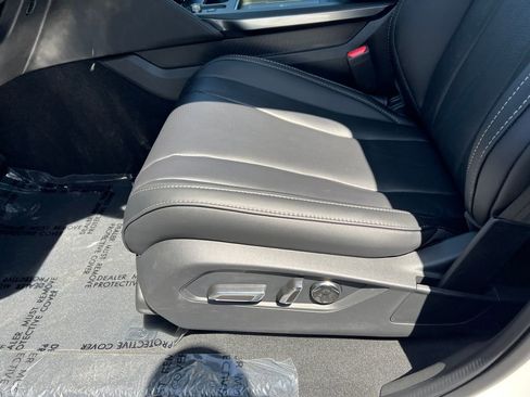 Certified 2026 Acura MDX w/ Technology Package image 14