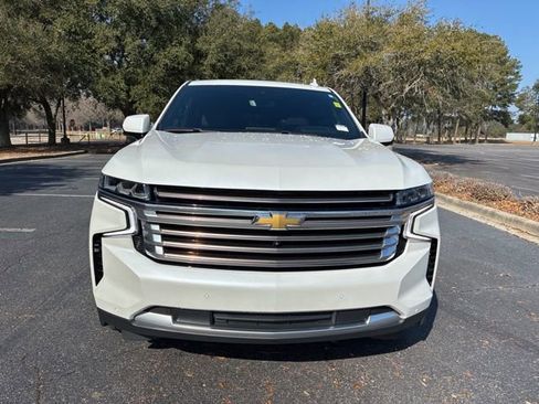 Used 2024 Chevrolet Suburban High Country image 8